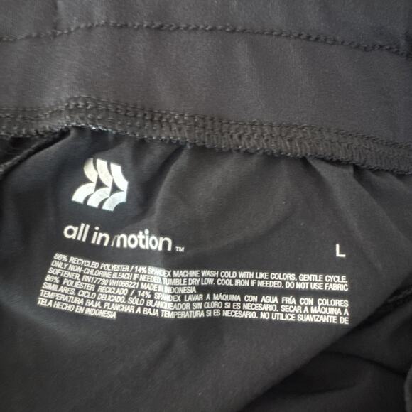 All in Motion Black Mid Rise Woven Shorts Quick Dry UPF 50 4 Women’s Large New - Picture 5 of 7